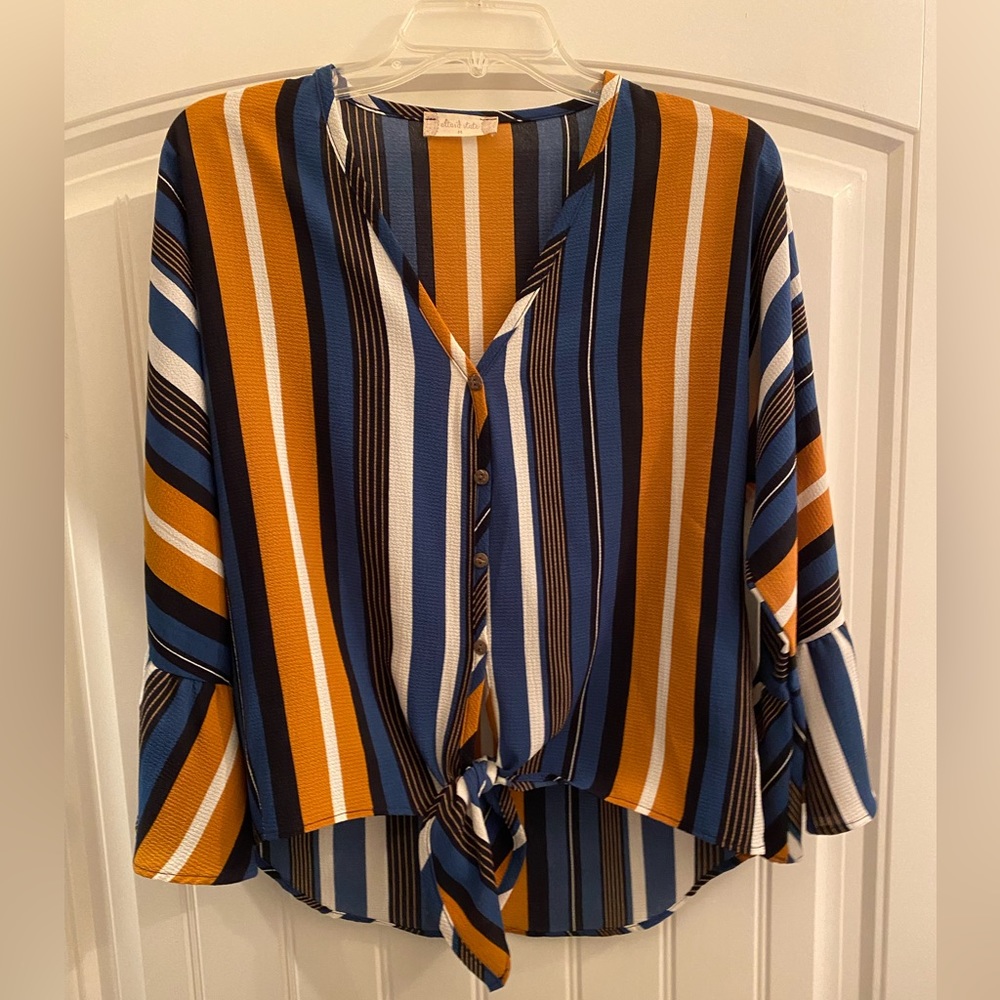 Altar’d State shirt M